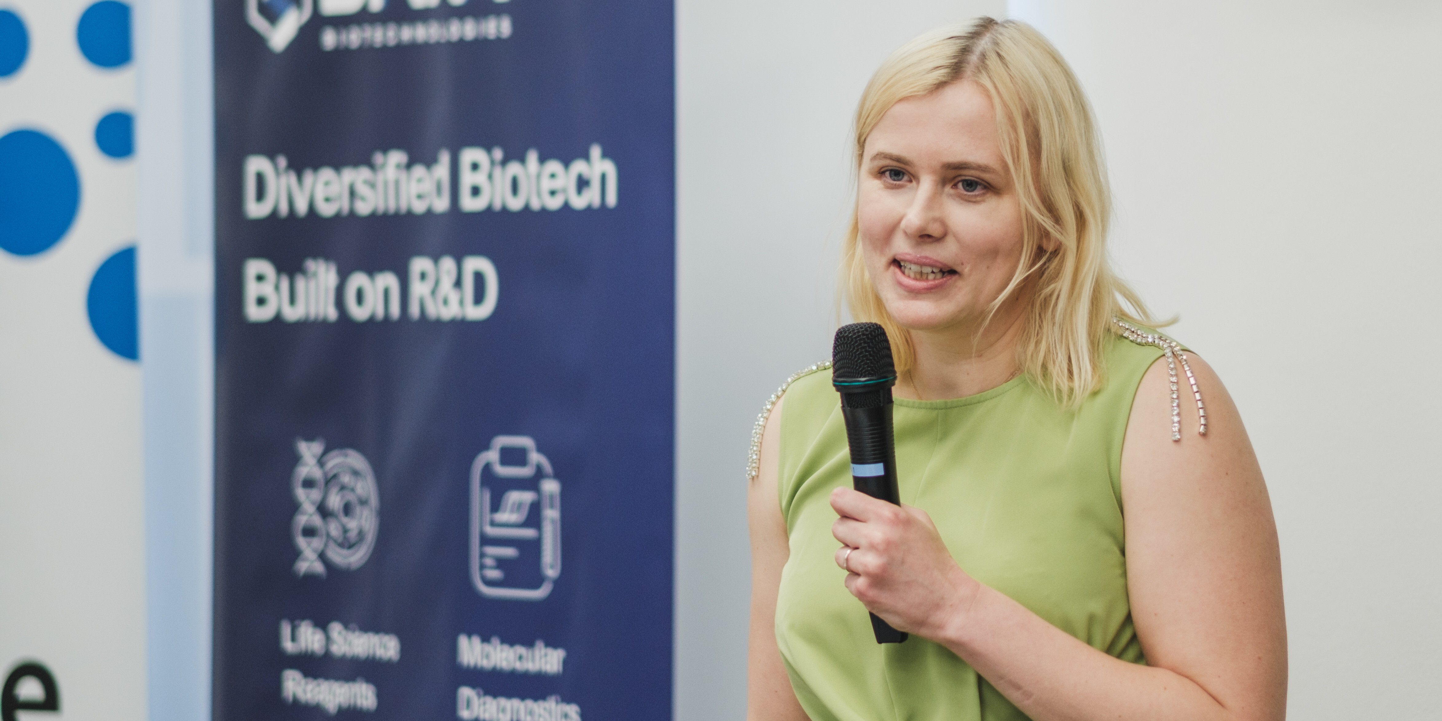 MASH supported Monika Čechová's research on hidden parts of human DNA